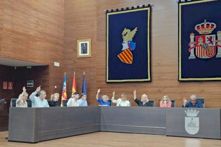 El Pleno extraordinario de Oropesa aprueba facturas por 927.914,69€ y ratifica la modificación de los Estatutos del Consorcio de Residuos C1