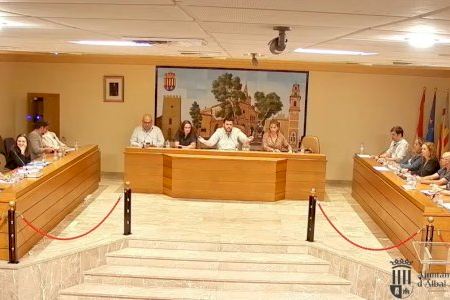 El ple d'Albal acaba amb una denúncia en comissaria per un intent d'agressió