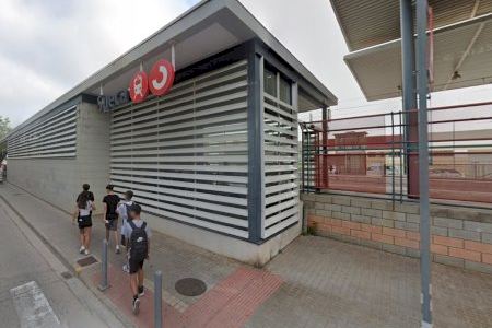 La estación de Sueca se renueva: nuevas taquillas, aseos y accesos más cómodos para los viajeros La estación de Sueca se renueva: nuevas taquillas, aseos y accesos más cómodos para los viajeros