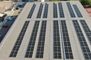 Vila-real culmina su transición energética con la instalación de placas solares en colegios y equipamientos municipales - (foto 2)