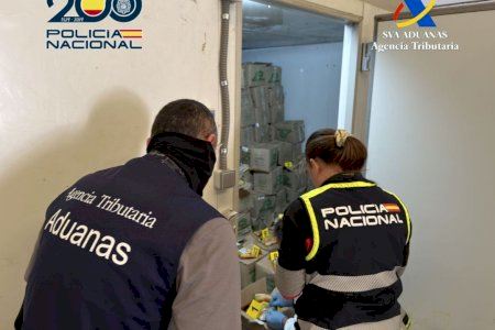 Desmantelan en un pueblo de Alicante un laboratorio de cocaína escondido entre toneladas de pulpa de fruta