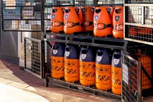 Dos detinguts per robar 18 bombones de butà en una gasolinera d'Alqueries