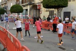 Más allá de la pista: El Balonmano Mislata busca despertar la pasión por el deporte en la calle
