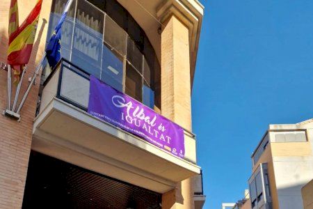 Albal reivindica la igualtat i la llibertat davant de la violència masclista en homenatge al 25N