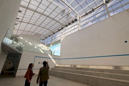 Almassora acomete la sustitución de la cubierta del trinquet para mejorar esta instalación municipal