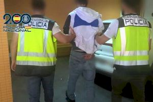 Viatja a Espanya cercant una nova vida i acaba explotada sexualment a Benidorm: control dels diners, anuncis amb la seua imatge i drogues - (foto 2)