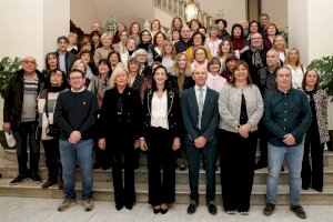 Castellón reconoce la labor de cincuenta maestros tras su jubilación