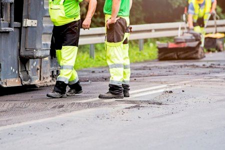 Atropellament mortal en l'A-7: mor un treballador atropellat per un camió el conductor del qual va fugir
