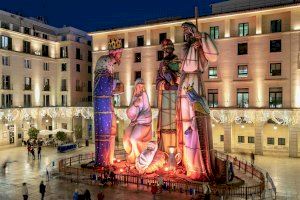 Alicante enciende una Navidad Gigante: 2,6 millones de luces, más de 60 actos y todas las fechas clave