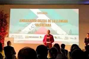 Ana Muñoz, 'La Tia Visantica', guardonada com a Ambaixadora Digital de la Llengua Valenciana - (foto 2)