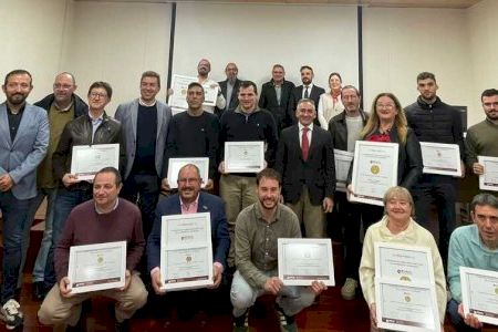 L'Estació Enològica de Requena acull el lliurament de premis als millors vins monovarietals valencians L'Estació Enològica de Requena acull el lliurament de premis als millors vins monovarietals valencians