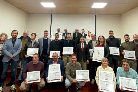 Els millors vins monovarietals valencians reben els seus guardons a l’Estació Enològica de Requena Els millors vins monovarietals valencians reben els seus guardons a l’Estació Enològica de Requena