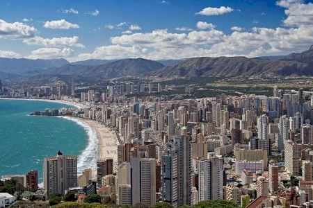 Benidorm traurà a licitació per 249,7 milions el nou contracte de neteja i recollida de residus per als pròxims deu anys