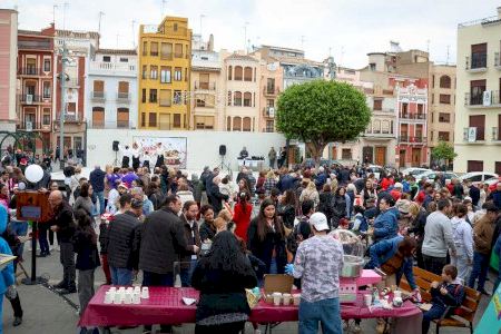 Onda celebra un multitudinari Matí Nadalenc amb tallers i xocolatada al Raval