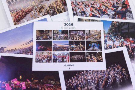 Gandia presenta el calendario municipal de 2026 dedicado a las grandes celebraciones de la ciudad