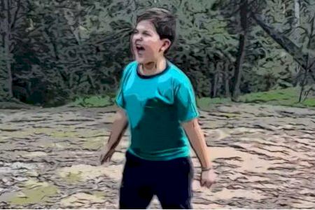 Alumnes de sisé de Primària de Burjassot creen un videoclip contra l'assetjament escolar a l'estadi del Levante UD