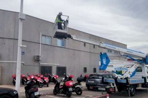 Alboraia incrementa la seguretat del seu polígon industrial amb la instal·lació de càmeres de vigilància Alboraia incrementa la seguretat del seu polígon industrial amb la instal·lació de càmeres de vigilància