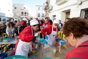 Gran èxit del porrat i les calderes de Sant Antoni d'Oliva - (foto 12) Gran èxit del porrat i les calderes de Sant Antoni d'Oliva - (foto 12)