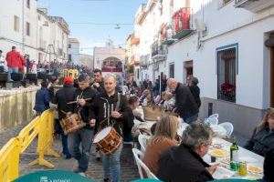 Gran èxit del porrat i les calderes de Sant Antoni d'Oliva - (foto 15) Gran èxit del porrat i les calderes de Sant Antoni d'Oliva - (foto 15)