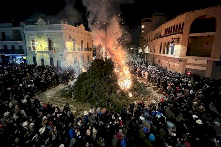 Rafelbunyol celebra Sant Antoni, una fiesta de raíces, fuego y tradición