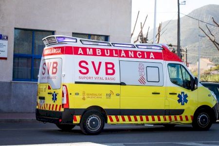 Un veinteañero y un octagenario heridos en un accidente en la CV-610 en Genovés
