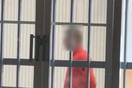 Una dona demana ajuda en sentir-se perseguida per un home en un poble de Castelló