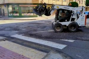 Vila-real mejora el firme de varias calles y adecua dos aparcamientos con el excedente de material