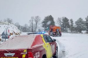 Primers talls de carreteres per la nevada de la borrasca Kristin a la Comunitat Valenciana Primers talls de carreteres per la nevada de la borrasca Kristin a la Comunitat Valenciana