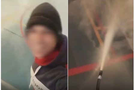 Un jove presumeix en xarxes d'un acte vandàlic en després de buidar extintors en un poble d'Alacant