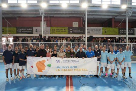 Barrachina impulsa en Oropesa un manifiesto que visibiliza la importancia de la salud mental y de la prevención entre los jóvenes
