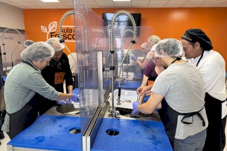 Mercalicante impulsó la empleabilidad en el sector agroalimentario en 2025 con más de 1.300 horas de formación