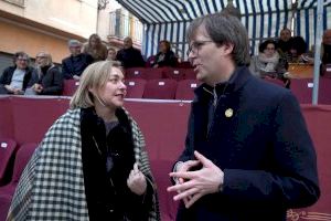 Natàlia Enguix confirma en l'Entrada de Bocairent que les festes de Moros i Cristians tornaran a rebre ajudes de la Diputació