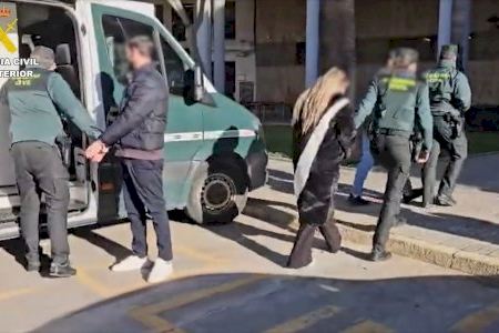 Una marabunta armada retiene y expulsa a un hombre de su casa en Manises tras 20 años residiendo