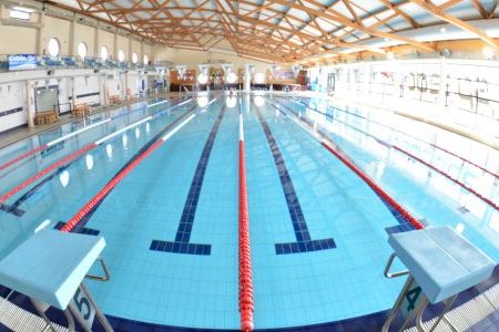 La empresa Emtesport gestionará la Piscina Climatizada de La Nucía durante 5 años