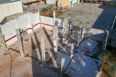 Ballester implica a los jóvenes ondenses en el diseño del nuevo edificio cultural y biblioteca Ágora Onda