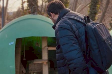 Alcoi impulsa la reconversión de antiguos iglús de reciclaje de vidrio en refugios para colonias felinas