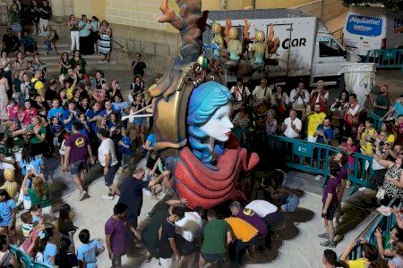 El Ayuntamiento de San Vicente convoca un concurso para la selección de los artistas que realizarán las próximas Hogueras Oficiales de 2026