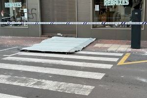 Rachas de hasta 153 km/h desatan una noche caótica en la Comunitat Valenciana con árboles caídos, daños en edificios y bomberos desbordados - (foto 13) Rachas de hasta 153 km/h desatan una noche caótica en la Comunitat Valenciana con árboles caídos, daños en edificios y bomberos desbordados - (foto 13)