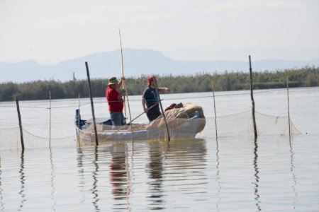 El Ayuntamiento otorga una subvención de 30.000 euros a la Comunidad de Pescadores del Palmar