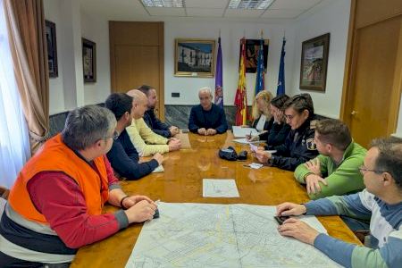 Utiel suspende actividades al aire libre y cierra parques y jardines ante la alerta naranja por vientos establecida mañana