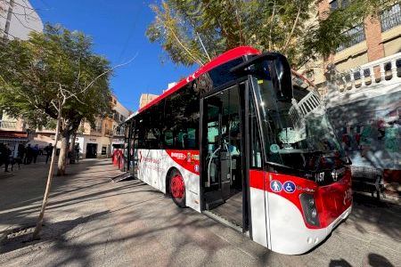 Cómo moverse por la Marina Baixa en 2026: 20 nuevas líneas y más frecuencias de autobús