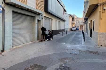 Alaquàs realitza treballs de renovació en la xarxa d’enllumenat del Barri l’Olivar