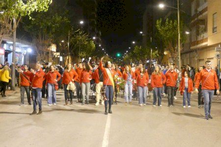 Mutxamel celebra el seu Mig Any amb el dia de les comparses Mutxamel celebra el seu Mig Any amb el dia de les comparses