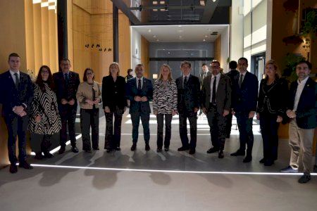 Fajardo reivindica la industria cerámica como pilar económico de Vila-real