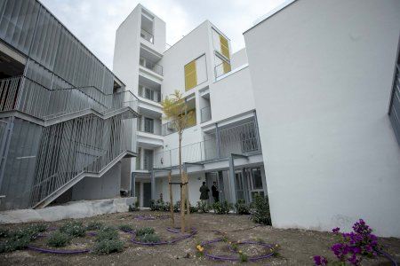 Alicante asigna 24 viviendas sociales para emancipación de jóvenes, mayores y familias vulnerables