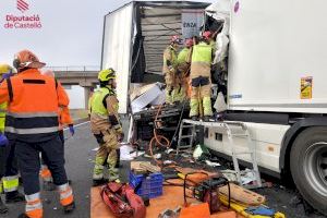 Embús a l’AP7 per un accident múltiple entre la boira entre Xilxes i Moncofa - (foto 4)
