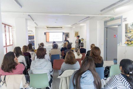 Xixona refuerza su compromiso con la salud mental y sexual juvenil a través del servicio PSICOSEX