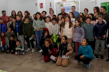 Los escolares de Onda llenan de creatividad el Museo del Azulejo con la nueva edición de la exposición “Els Oficis”