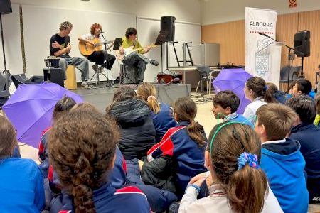 Alboraia posa el focus en les dones migrants i el món laboral en la seua campanya del 8M