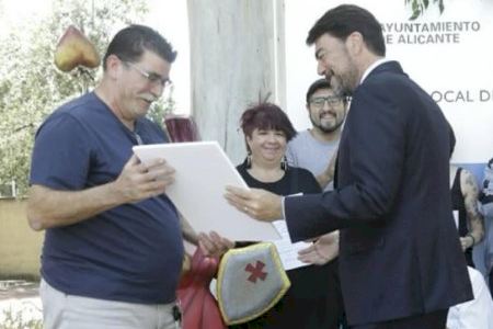 El polideportivo de Colonia Requena llevará el nombre del dirigente vecinal Antonio Colomina